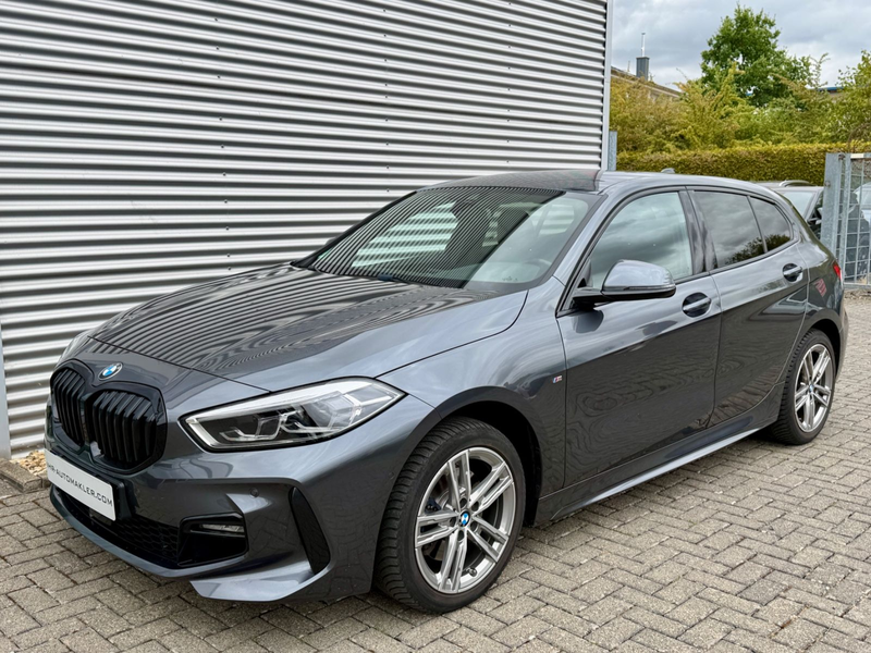 BMW 118 i M Sport AHK LED Teilleder