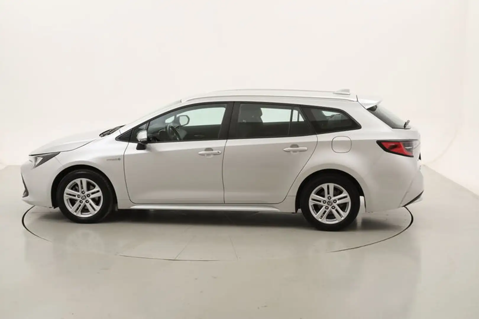 Toyota Corolla TS Hybrid Business 1.8 Full Hybrid 122CV Argento - 2