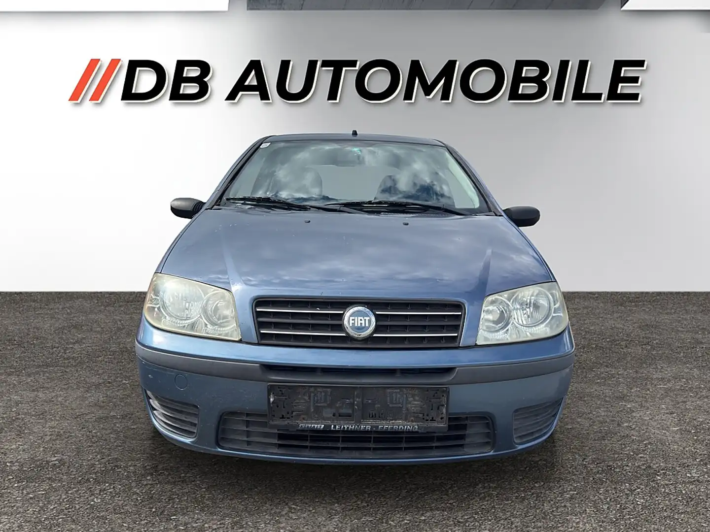 Fiat Punto 1,2 Dynamic Blau - 2