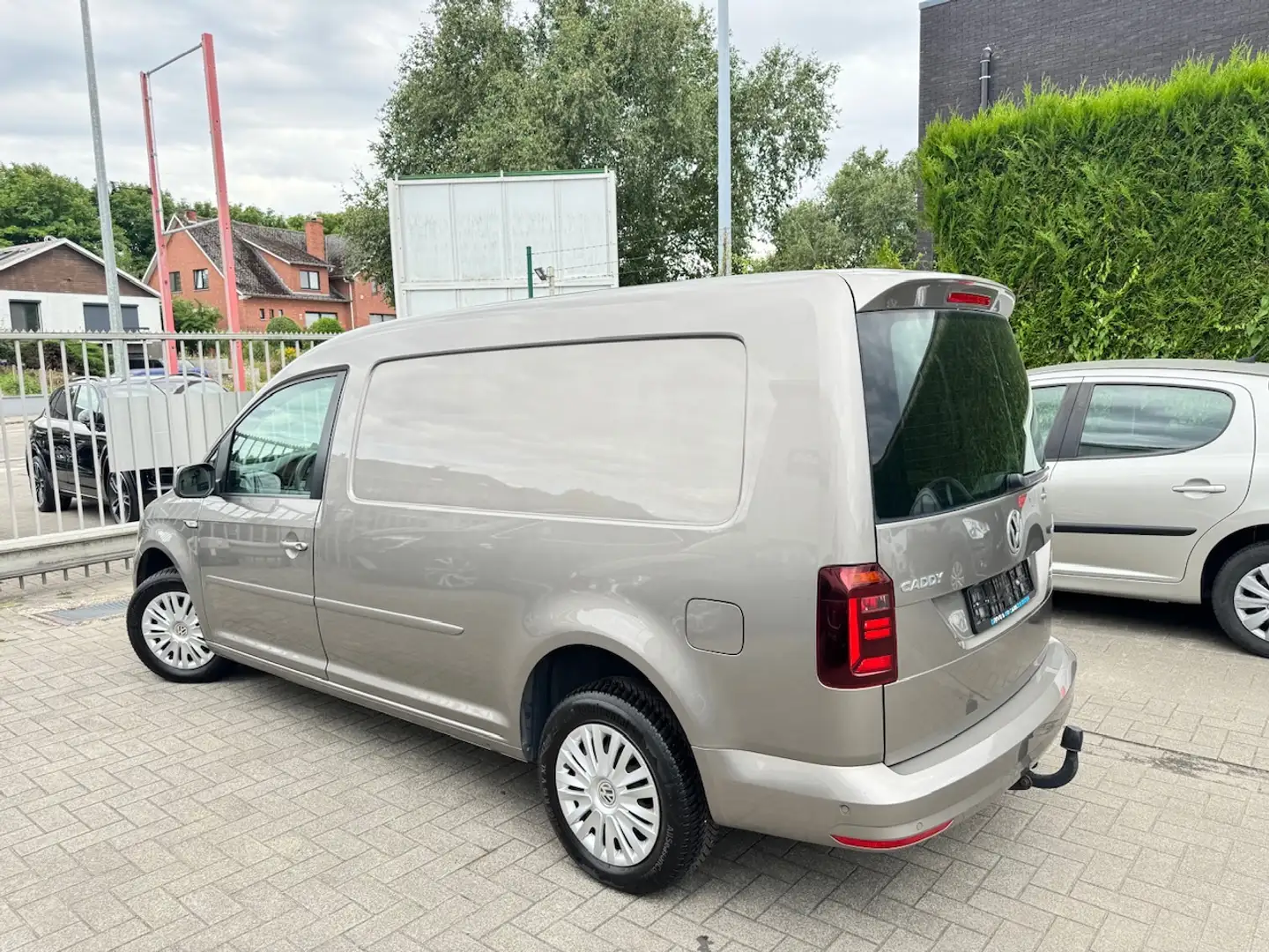 Volkswagen Caddy Maxi 1.4 BiFuel TGI DSG - Xenon - Btw Aftrekbaar Argent - 2