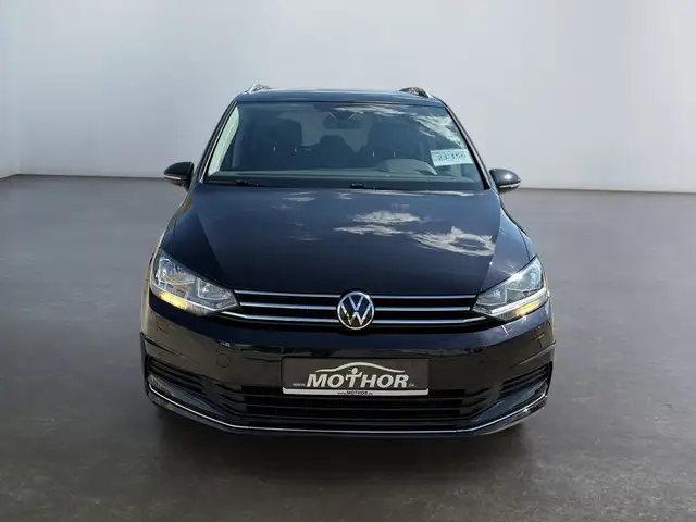 Volkswagen Touran view 6