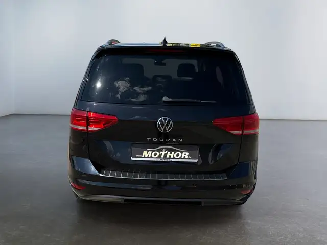 Volkswagen Touran view 5