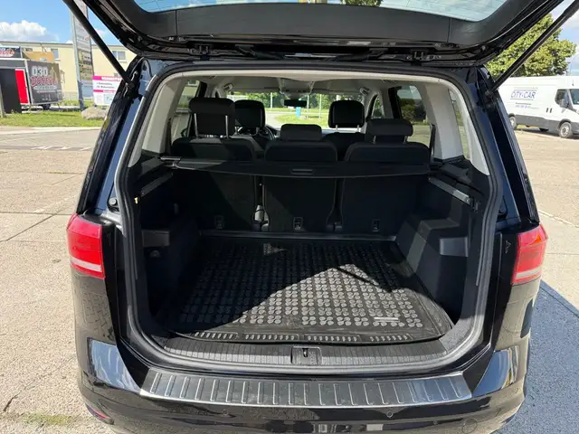 Volkswagen Touran view 14