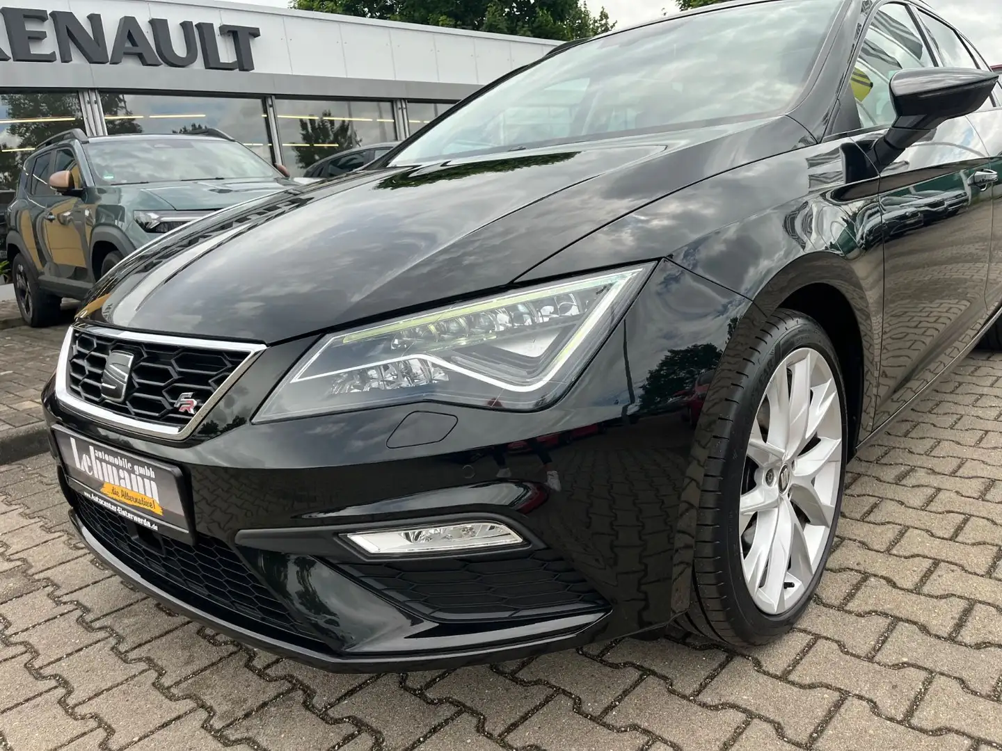 SEAT Leon ST FR 1.8 TSI 179 PS aus Erstbesitz Noir - 2