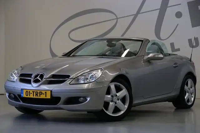 Mercedes-Benz SLK 200 Harman/Kardon