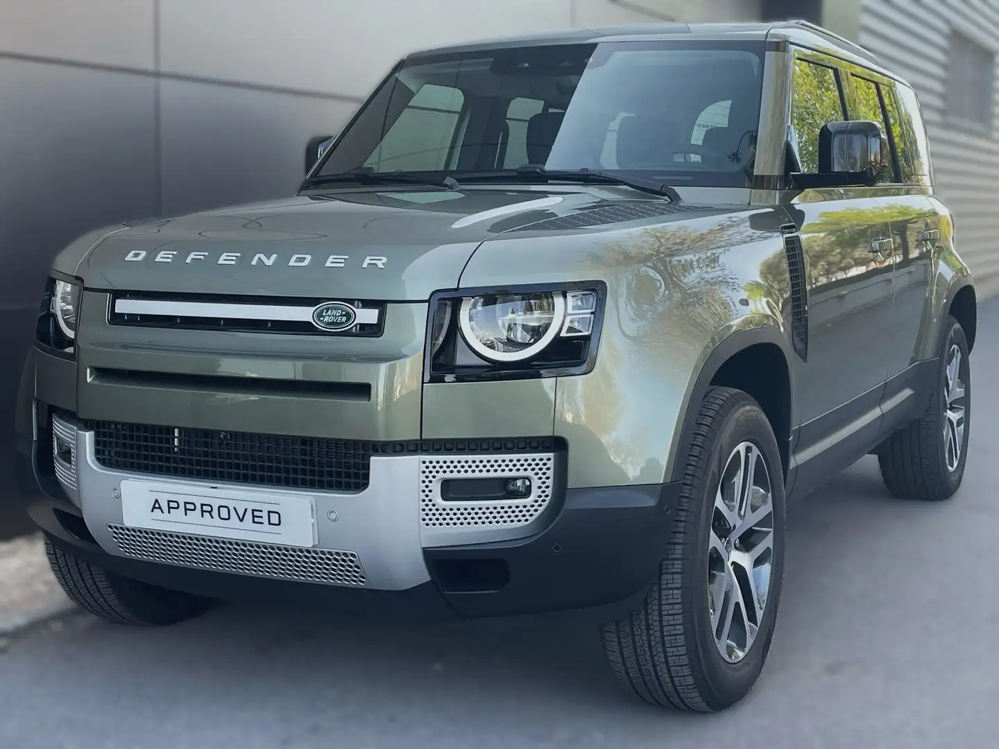 Land Rover Defender 110 3.0D l6 MHEV S AWD Aut. 250 Verde - 1