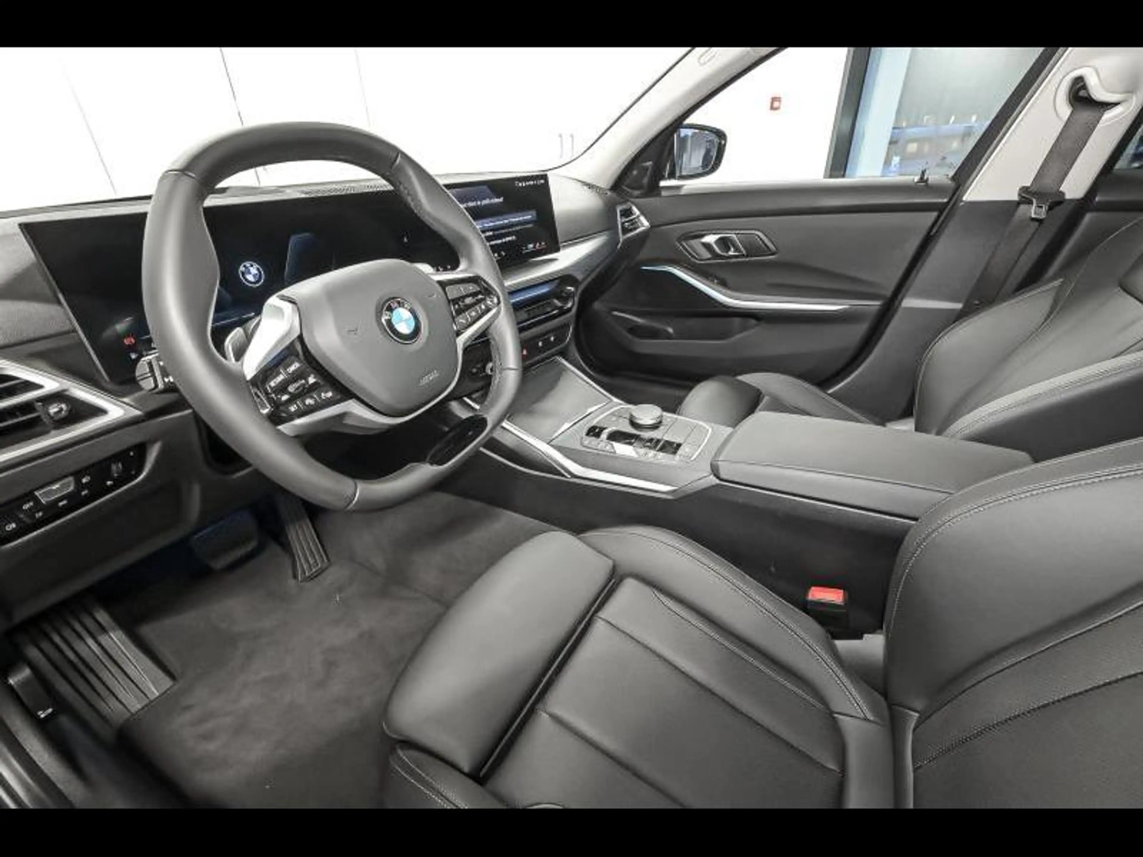 BMW 318 i Touring - Leder / Sportzetels — photo 6