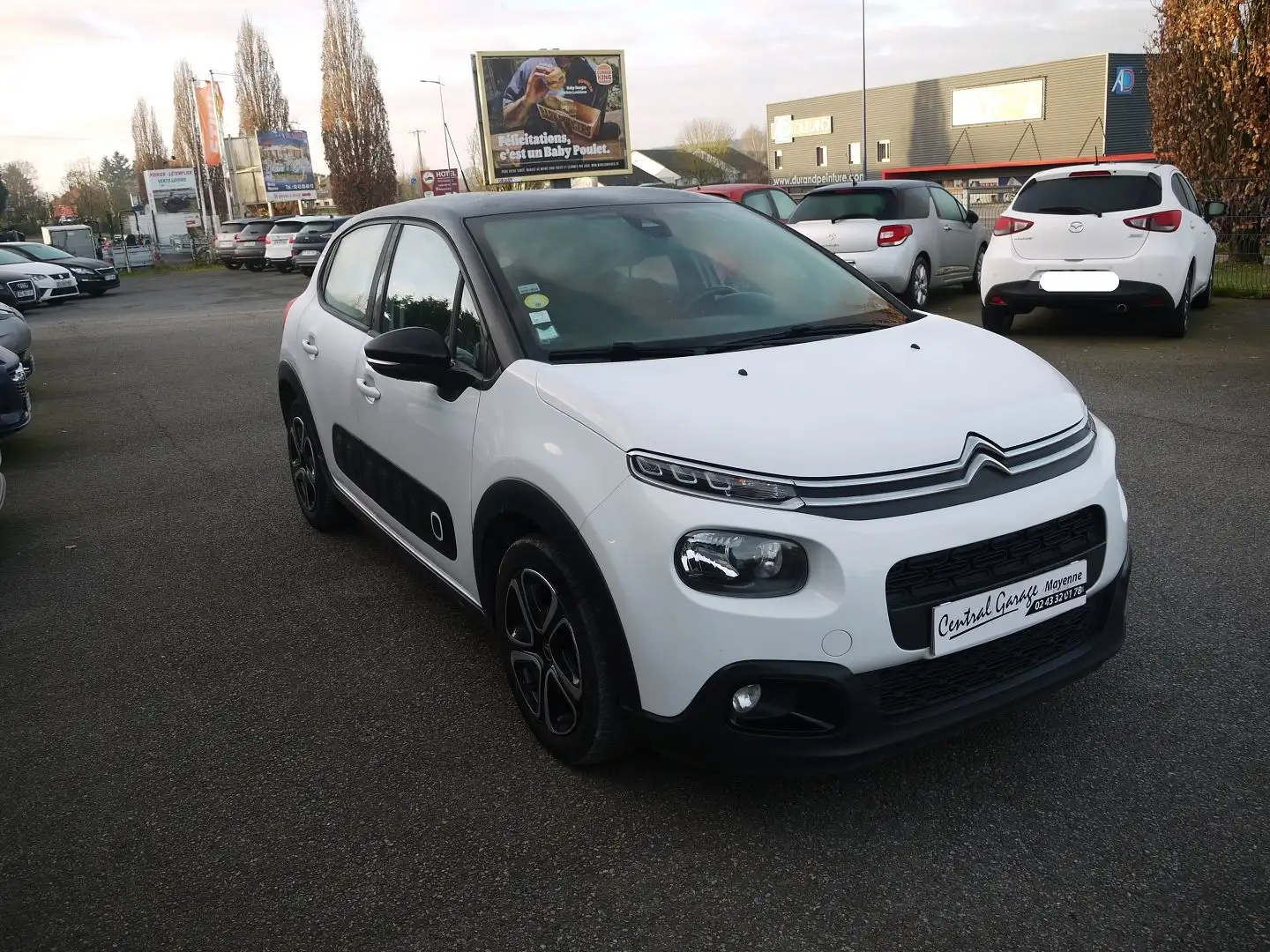 Citroen C3 BLUEHDI 75CH SHINE BUSINESS S\u0026S Blanc - 1