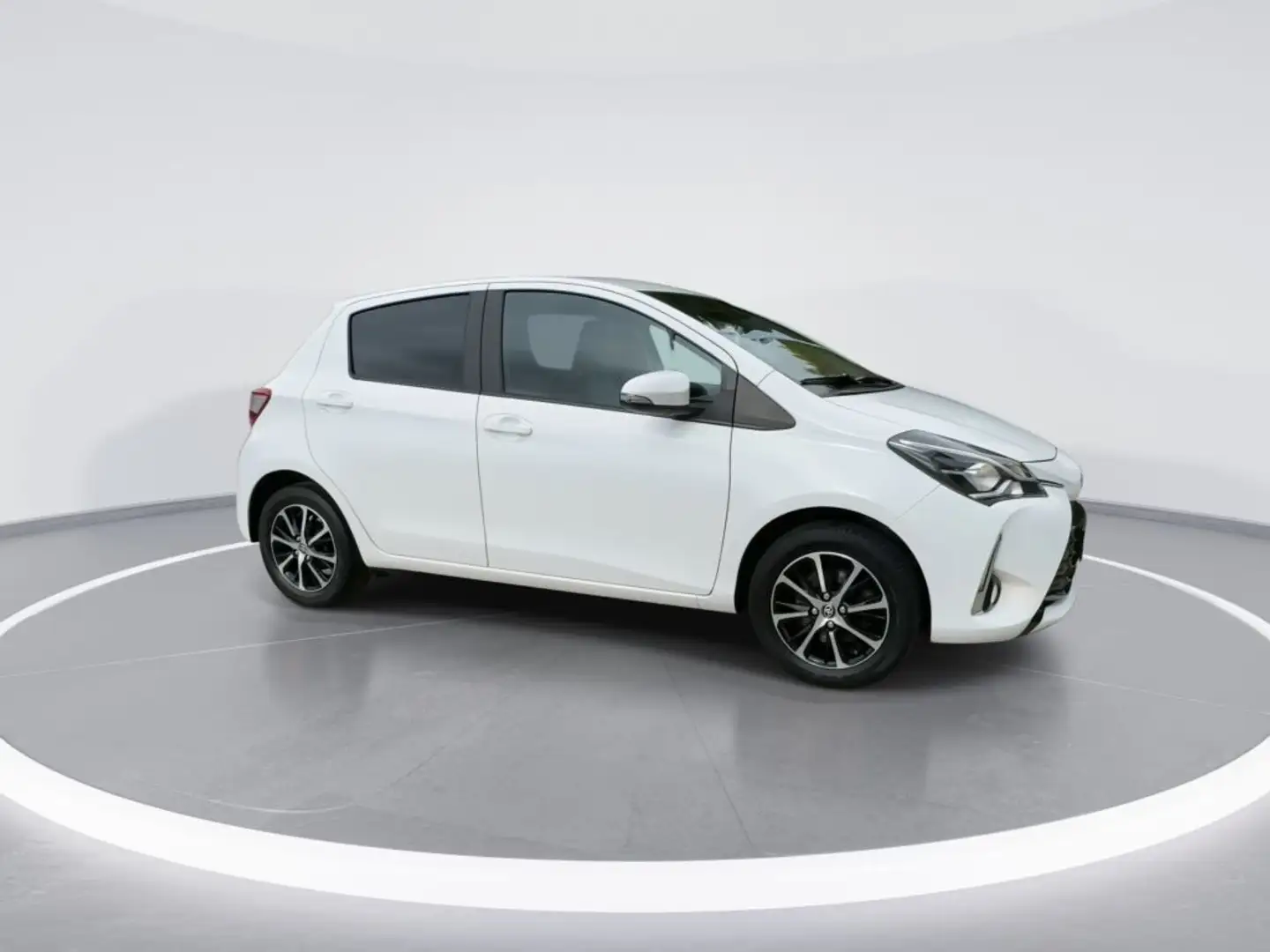 Toyota Yaris 1,5-Dual-VVT-iE Team Deutschland/Sitz-Hzg./Alu Weiß - 2