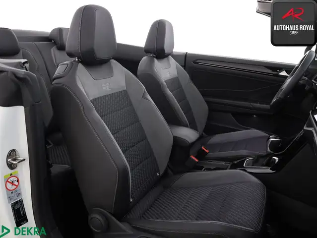 Volkswagen T-Roc view 13