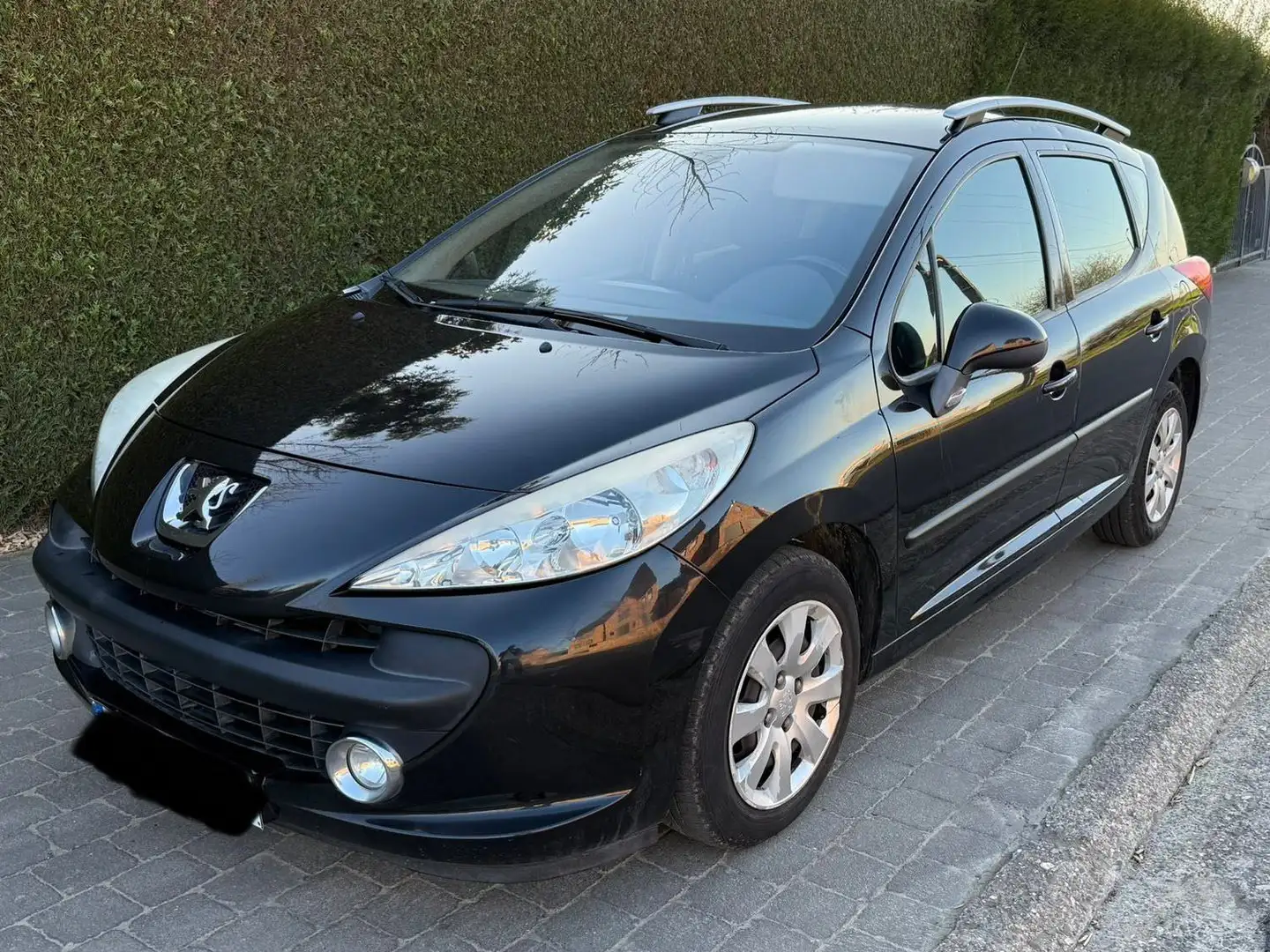 Peugeot 207 1.4i 16v Trendy Noir - 1