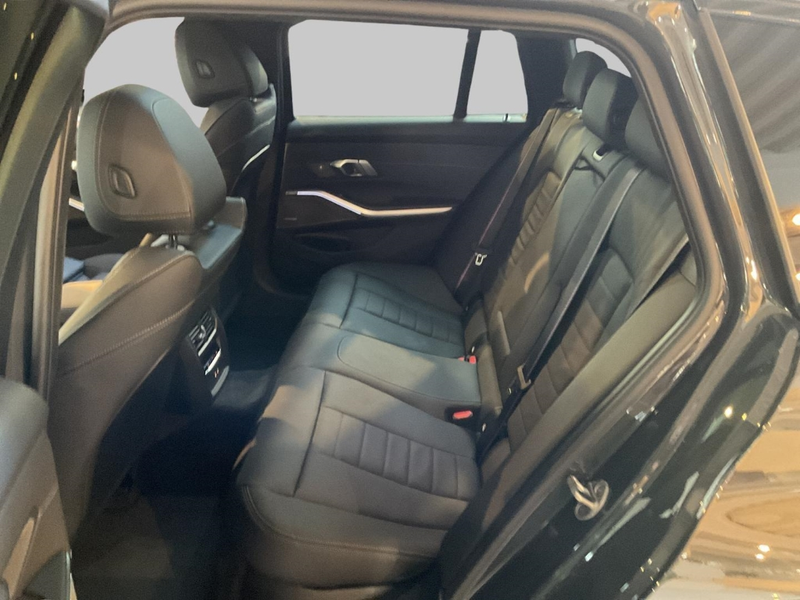 BMW 340 xDrive Touring Sportpaket AD StandHZG AHK-klappbar — photo 8