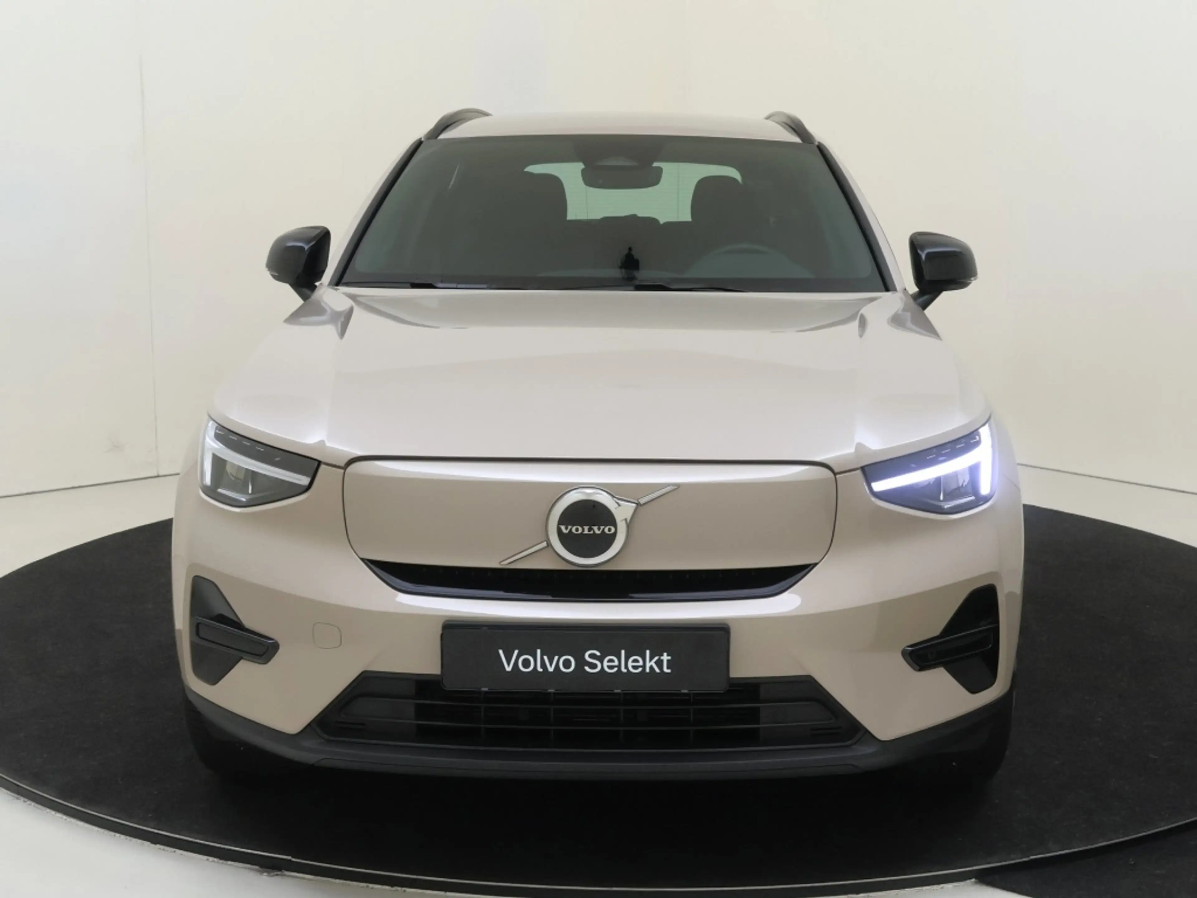 Volvo EX40 Extended Plus 82 kWh | Trekhaak | BLIS | Achteruit — photo 4