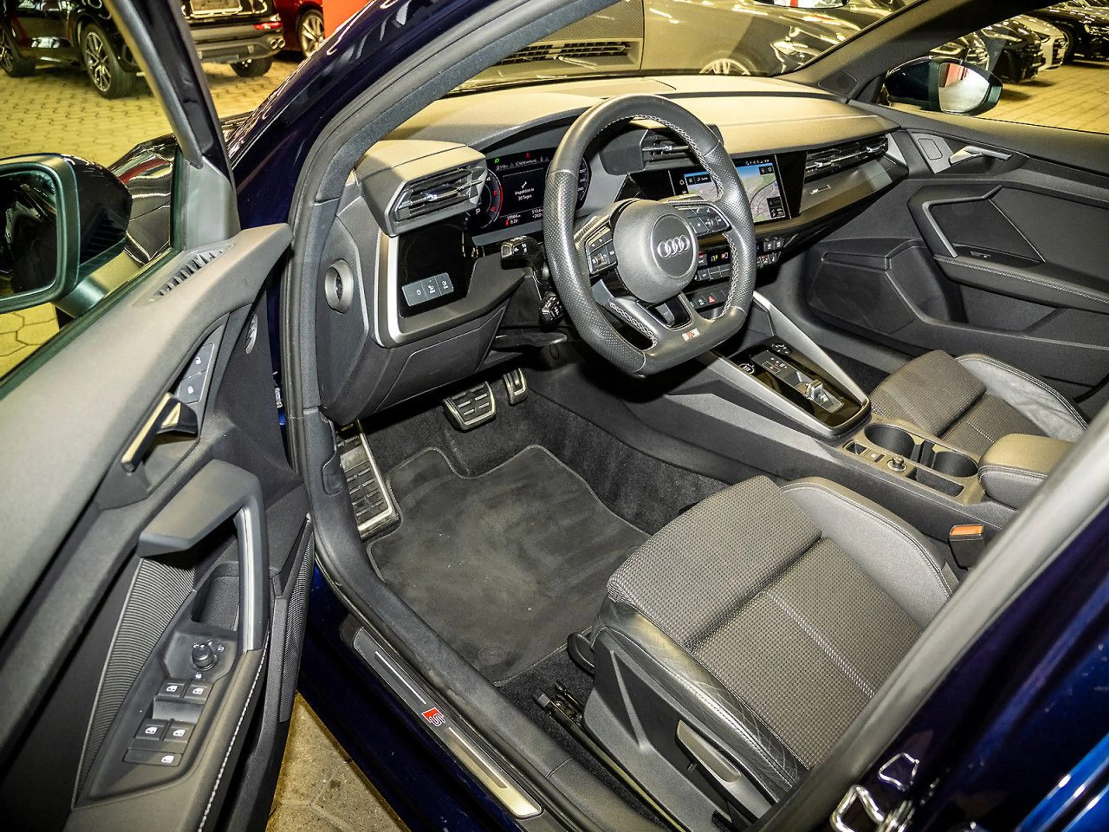 Audi A3 Lim 35 TDI advanced S line LED virtCo Kamera — photo 7