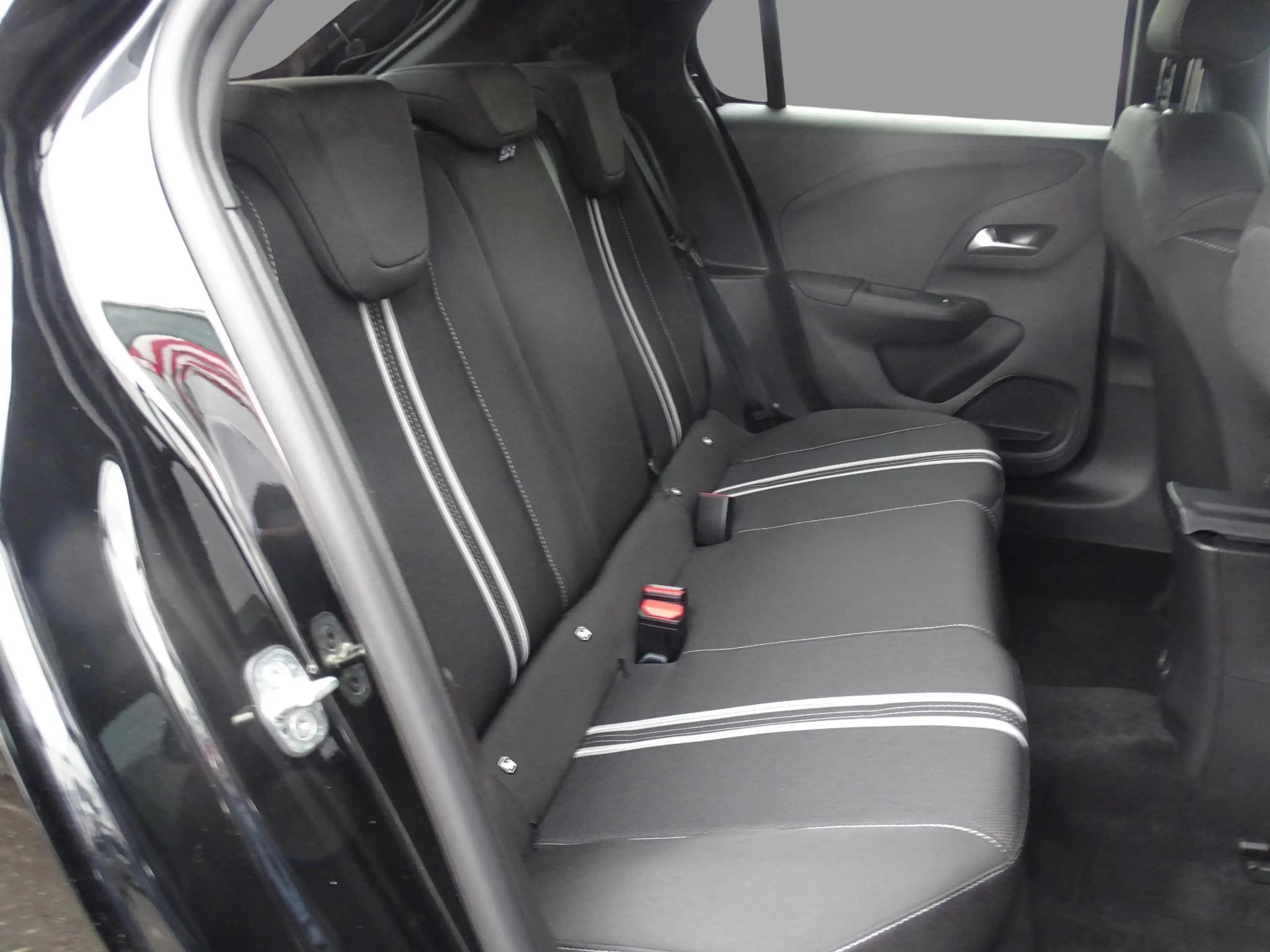 Opel Corsa 1.2 Turbo Hybrid 81kW eDTC GS — photo 15