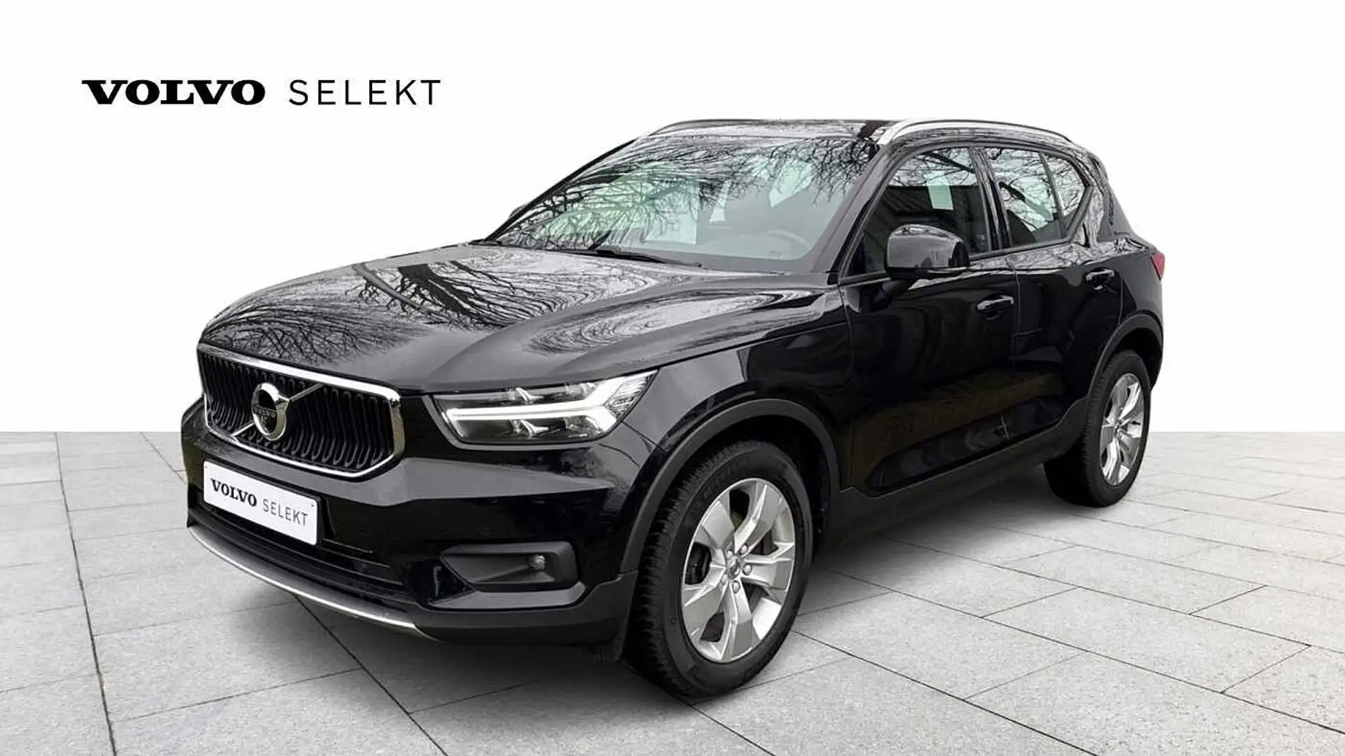 Volvo XC40 Momentum Pro, T3 Geartronic Zwart - 1