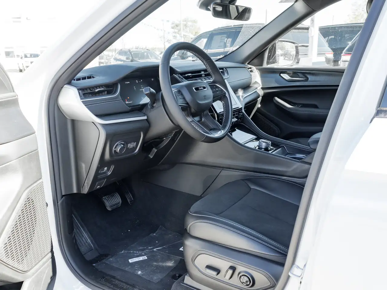 Jeep Grand Cherokee снимка Jeep Grand Cherokee