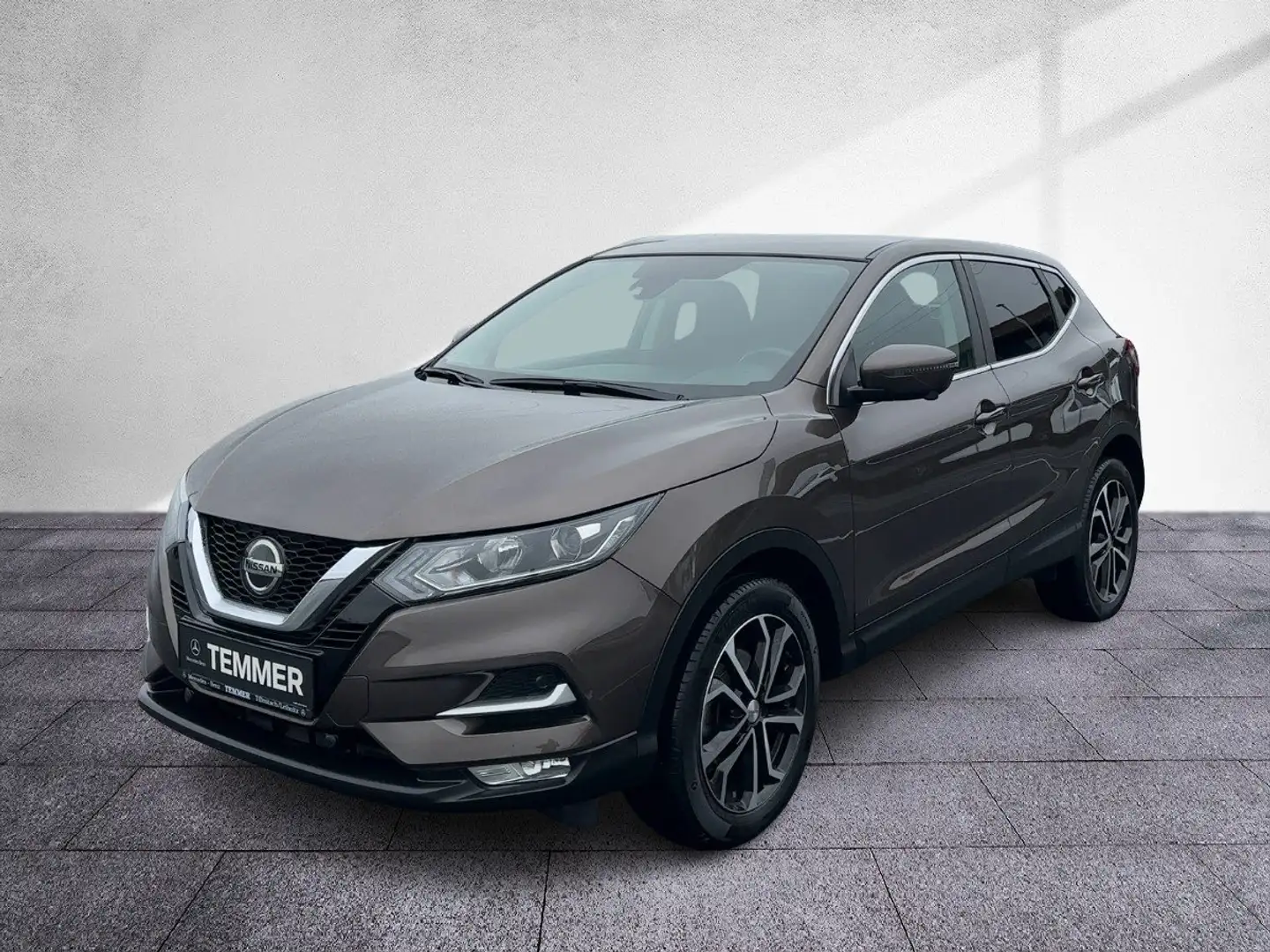Nissan Qashqai 1.3 Connecta Aut. 360°Kam AHV Navi Marrón - 2