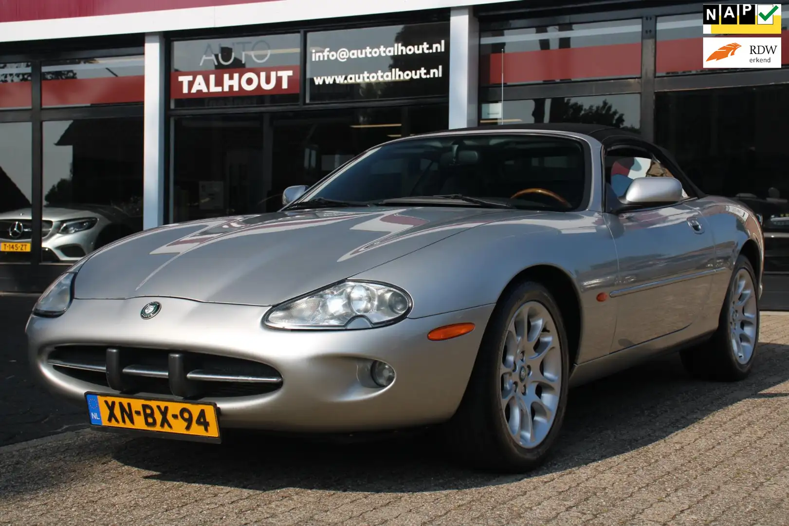 Jaguar XK 4.0 V8 Convertible | Youngtimer | 17 jaar in bezit Gri - 1