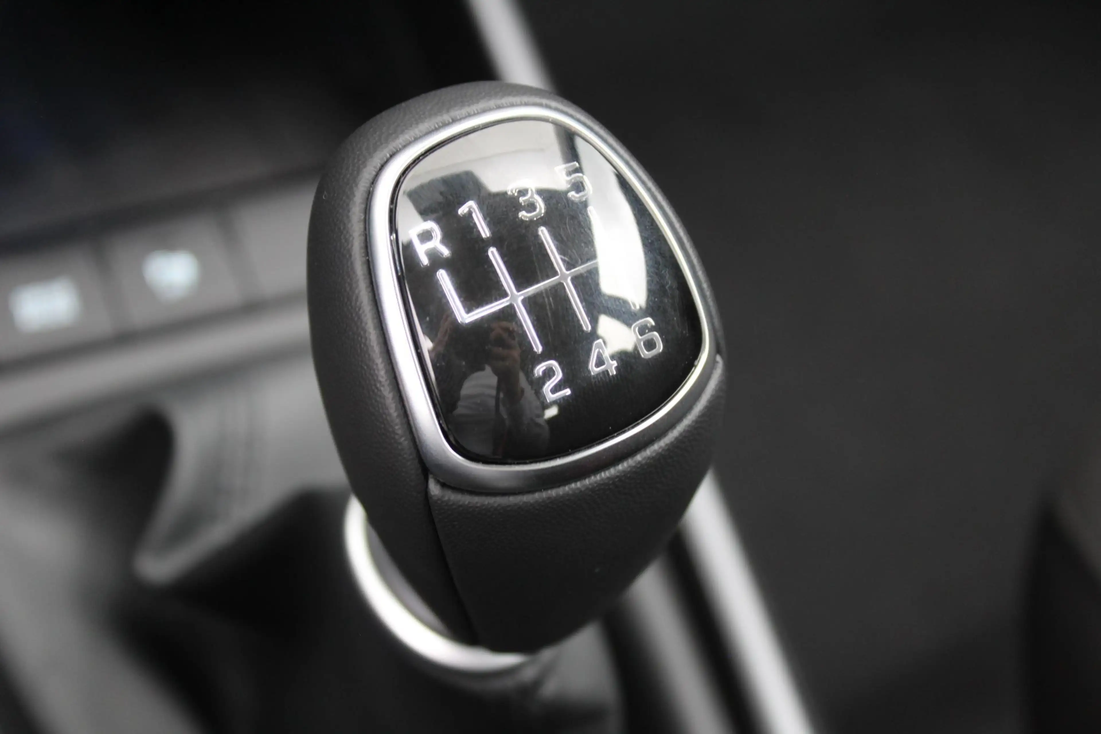 Hyundai BAYON 1.0 T-GDI Comfort / Navigatie middels Apple Carpla — photo 19