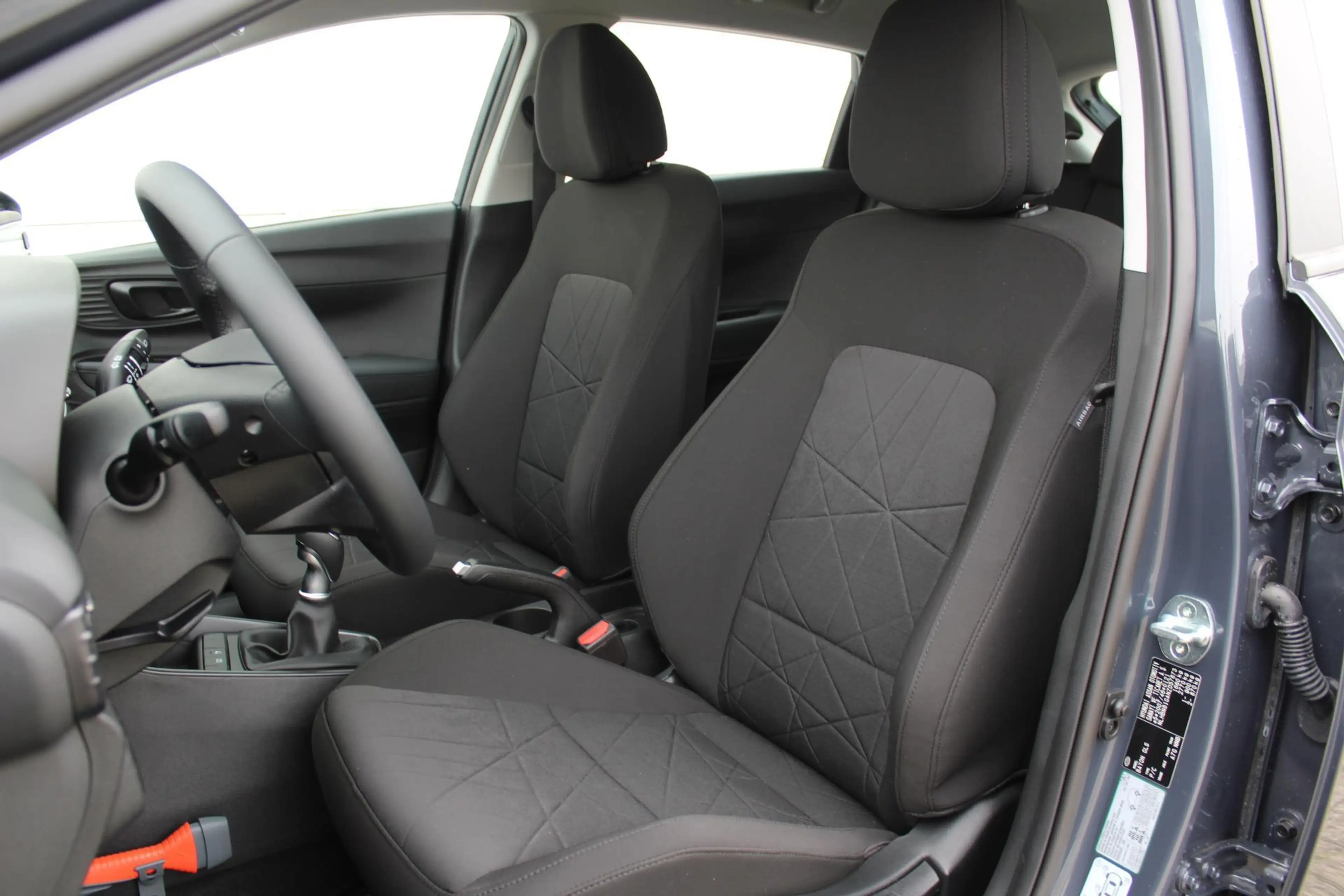 Hyundai BAYON 1.0 T-GDI Comfort / Navigatie middels Apple Carpla — photo 5