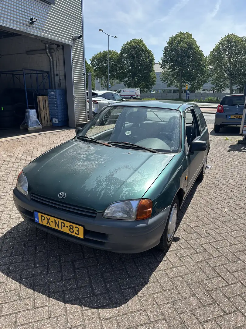 Toyota Starlet - 2