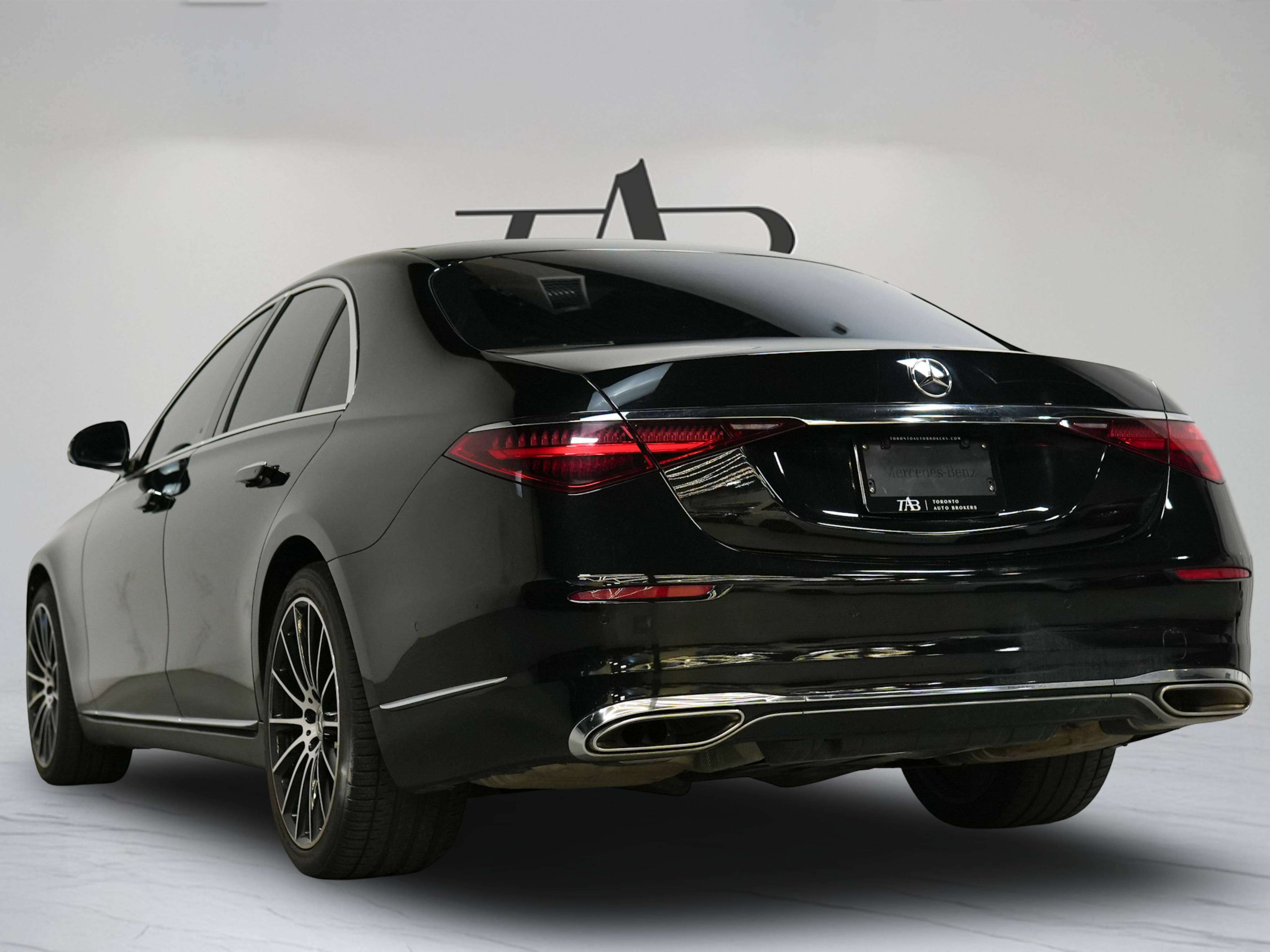 used 2021 Mercedes-Benz S-Class car, priced at $85,900