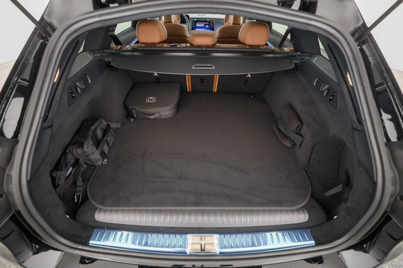 Mercedes-Benz E 300 de 4MATIC T-Modell All-Terrain mit EQ Hybrid Night — photo 17