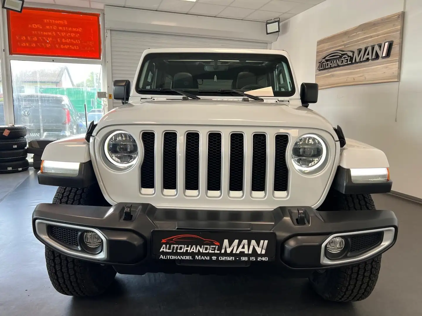 Jeep Wrangler / Wrangler Unlimited Sahara Blanco - 2