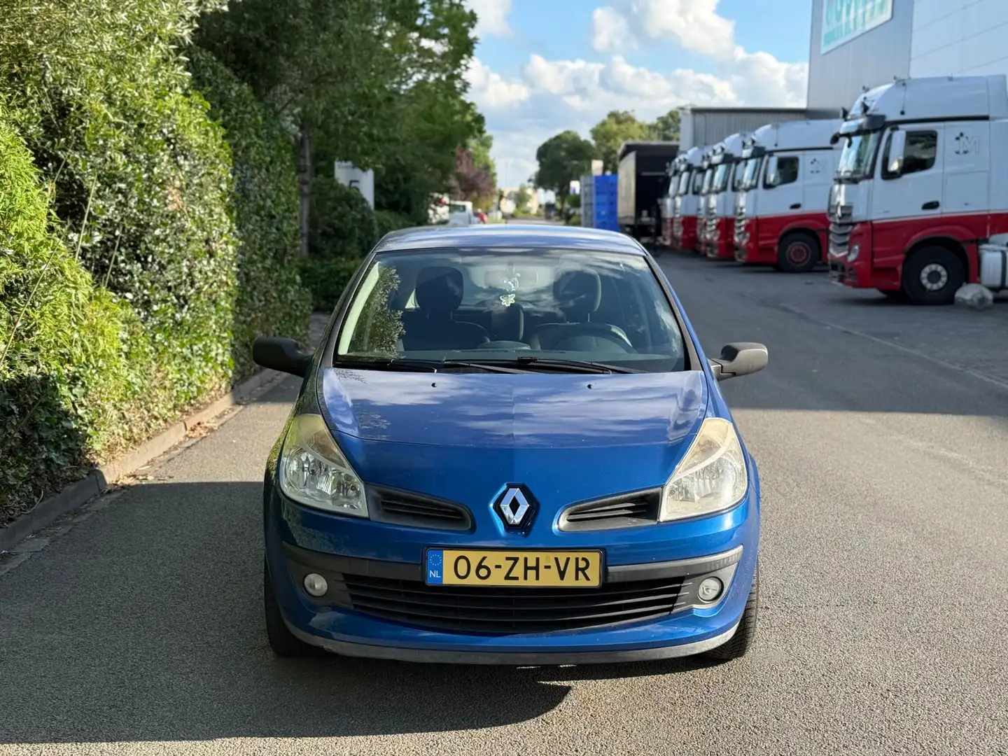 Renault Clio 1.2-16V Special Line Azul - 2