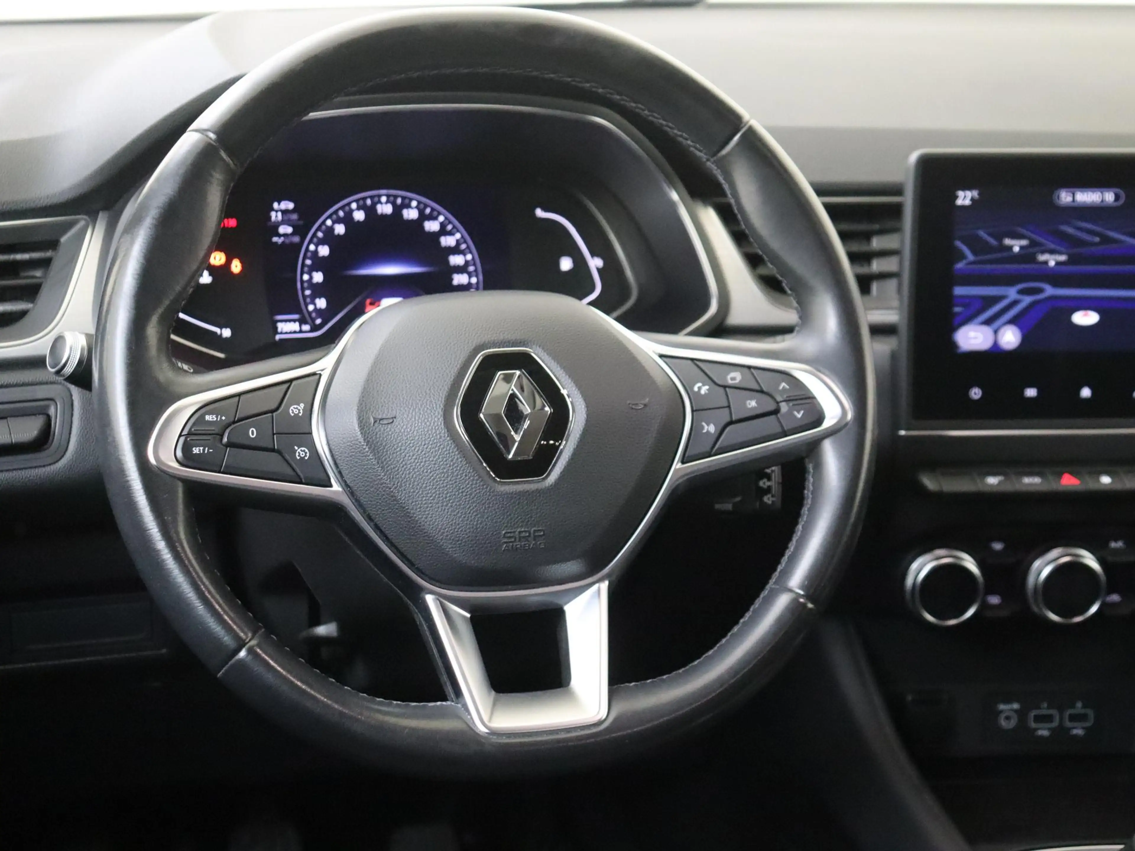 Renault Captur 1.0 TCe 100 Intens — photo 10
