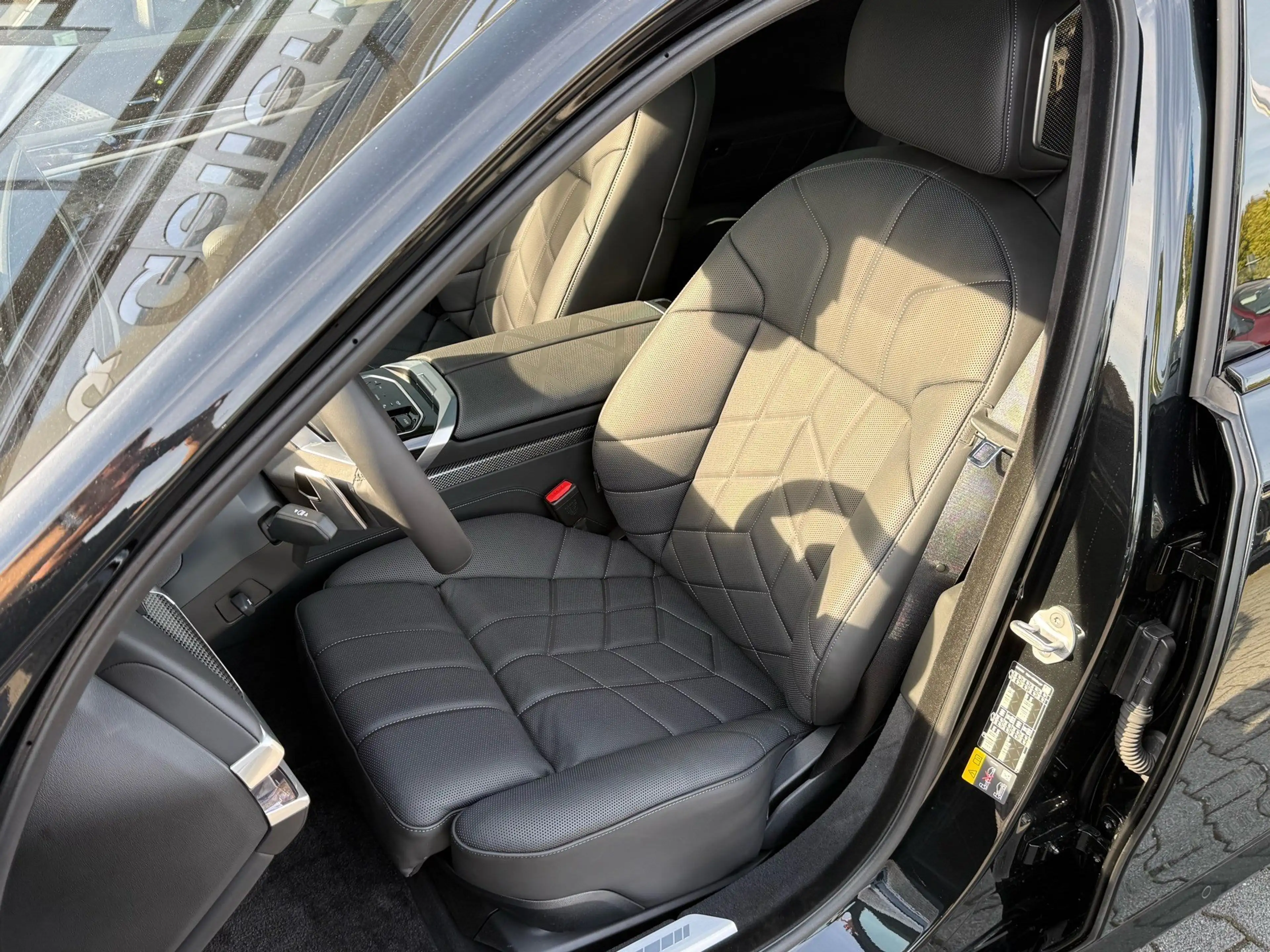 BMW i7 xDrive60 M Sport PRO //ExecutiveLoungeSeating — photo 10