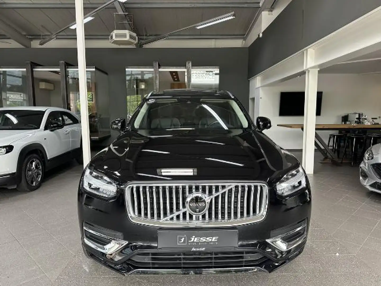 Volvo XC90 B5 AWD Inscription LED Navi 360° PANO AHK Schwarz - 2