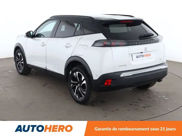 Peugeot 2008 view 4