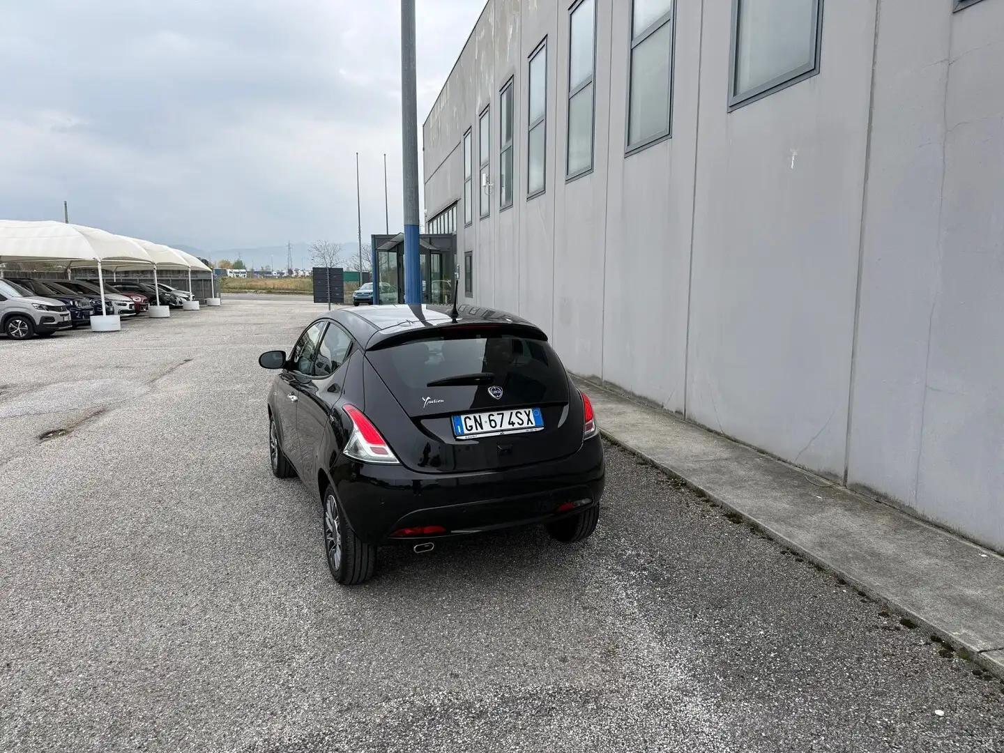 Lancia Ypsilon Ypsilon 1.0 FireFly 5 porte S&S Hybrid Gold Plus Noir - 2