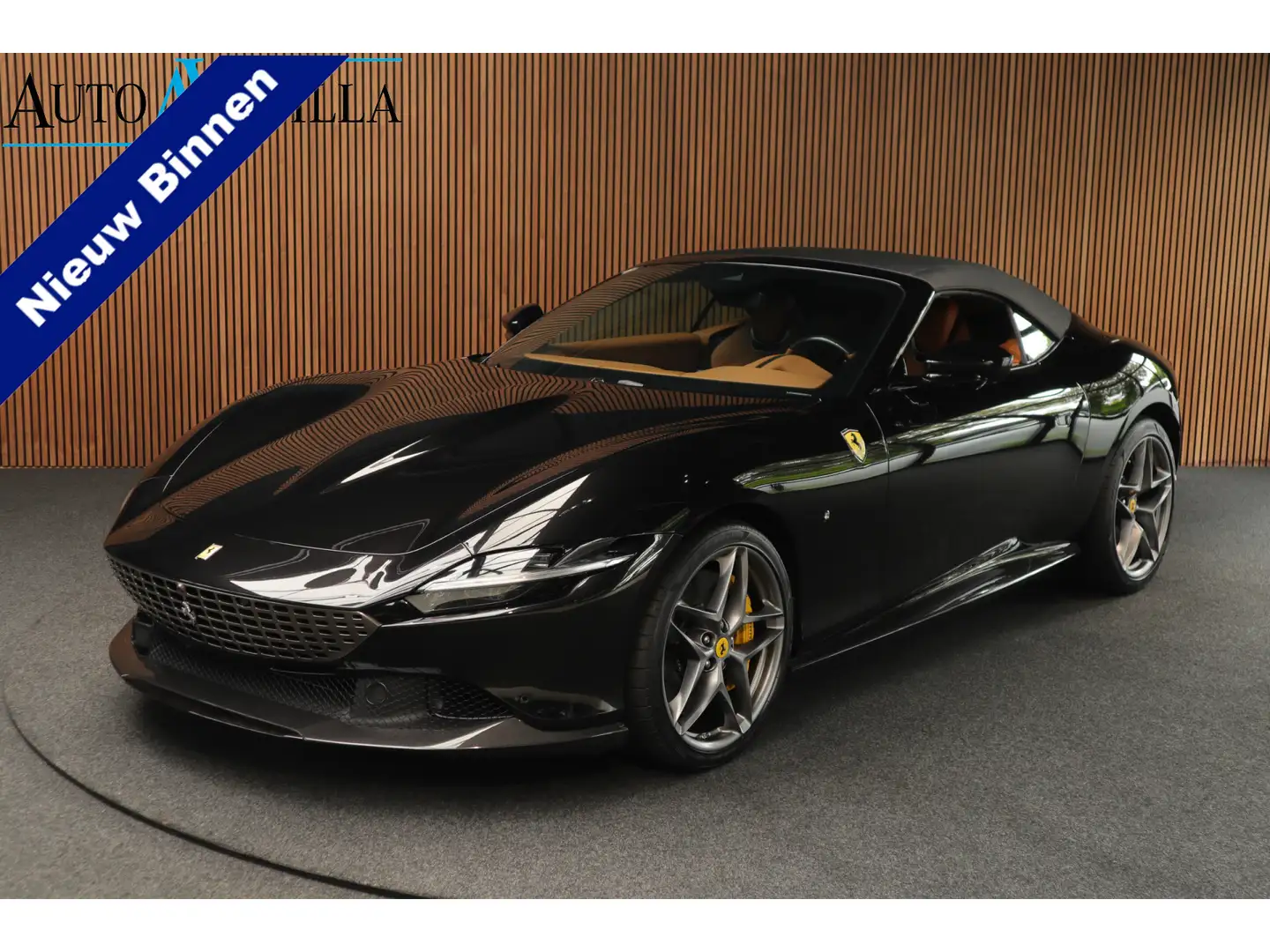 Ferrari Roma Spider 3.9 V8 Passenger Display-360-Carbon-Daytona Zwart - 1