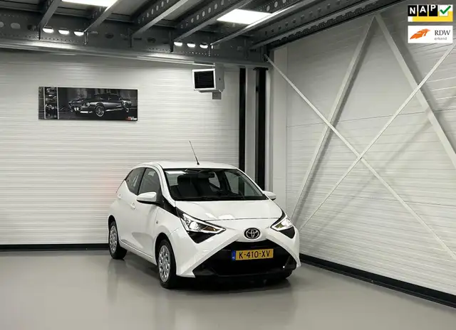 Toyota Aygo 1.0 VVT-i X-PLAY LIMITED CarPlay/Android/Camera/ L