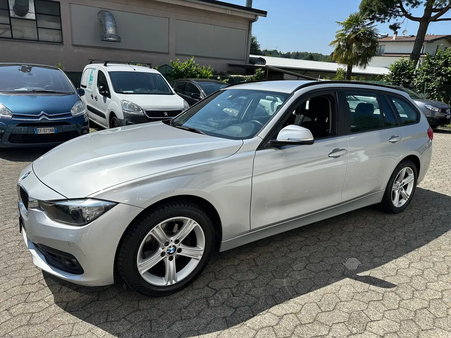 BMW 316 316d Touring Sport auto*EURO6B*NAVI*CERCHI - 1