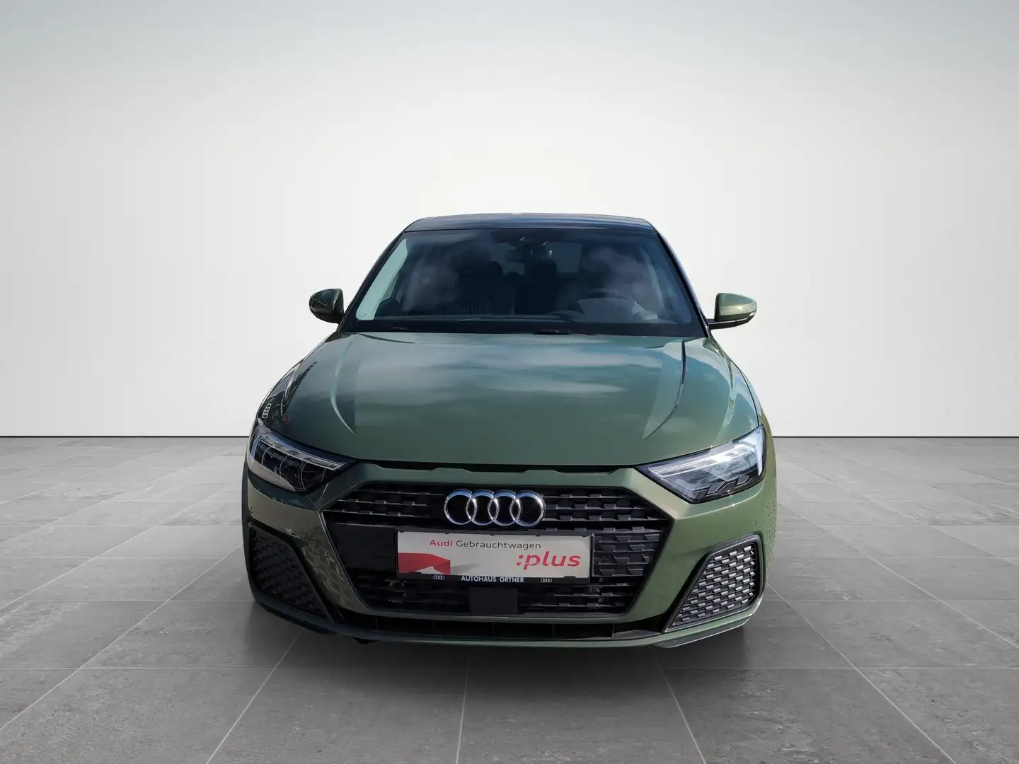 Audi A1 30 TFSI intense Grün - 2
