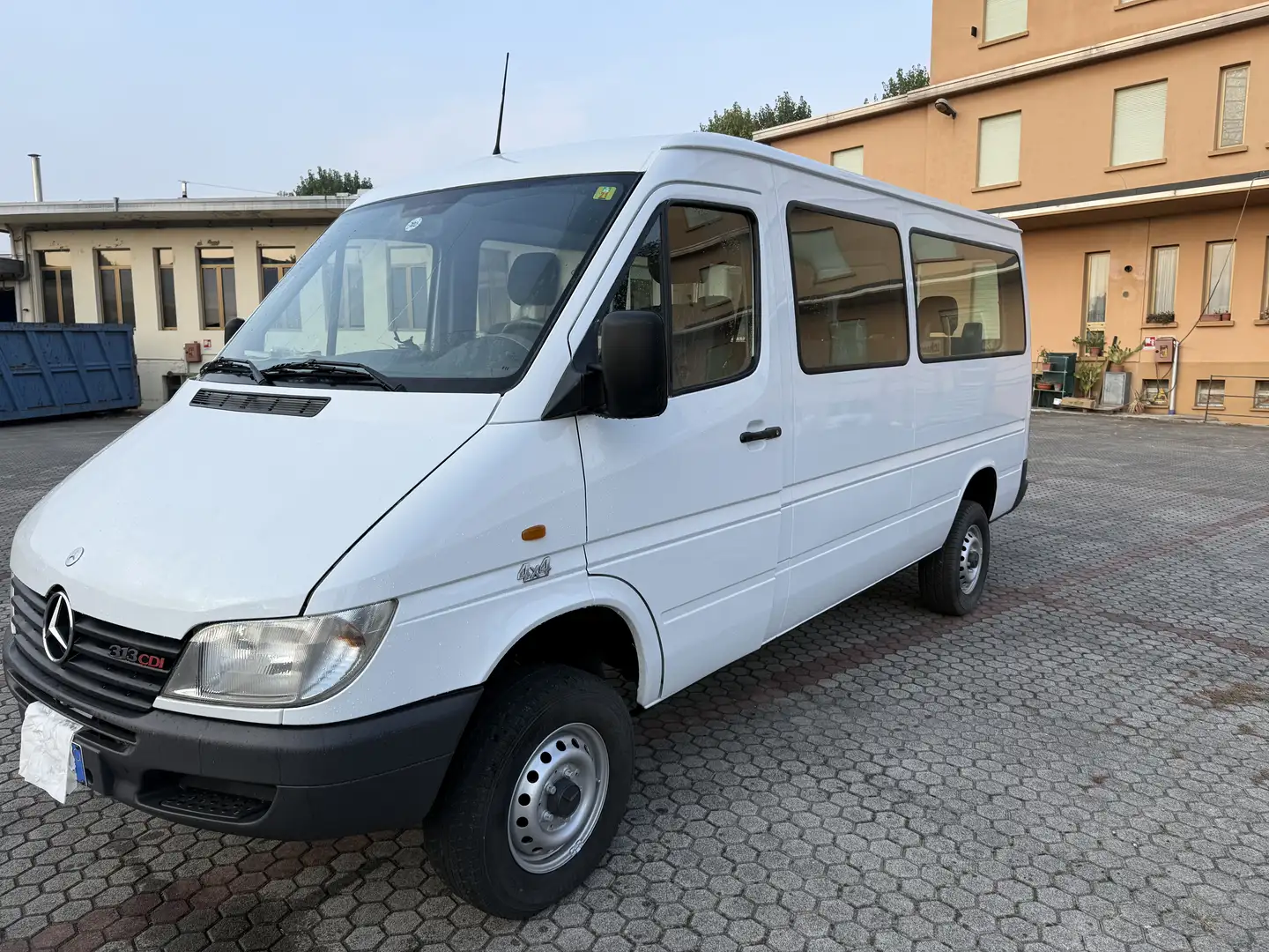 Mercedes-Benz Sprinter 4x4 9 posti - 1