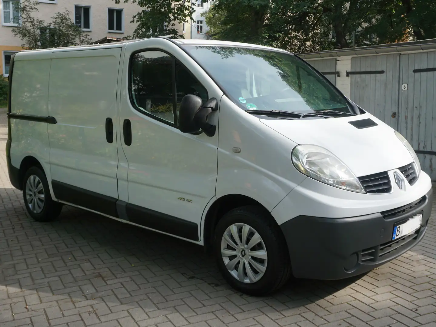 Renault Trafic Trafic 2.5 dCi FAP 115 2.5 dCi FAP 115 L1H1 - 2