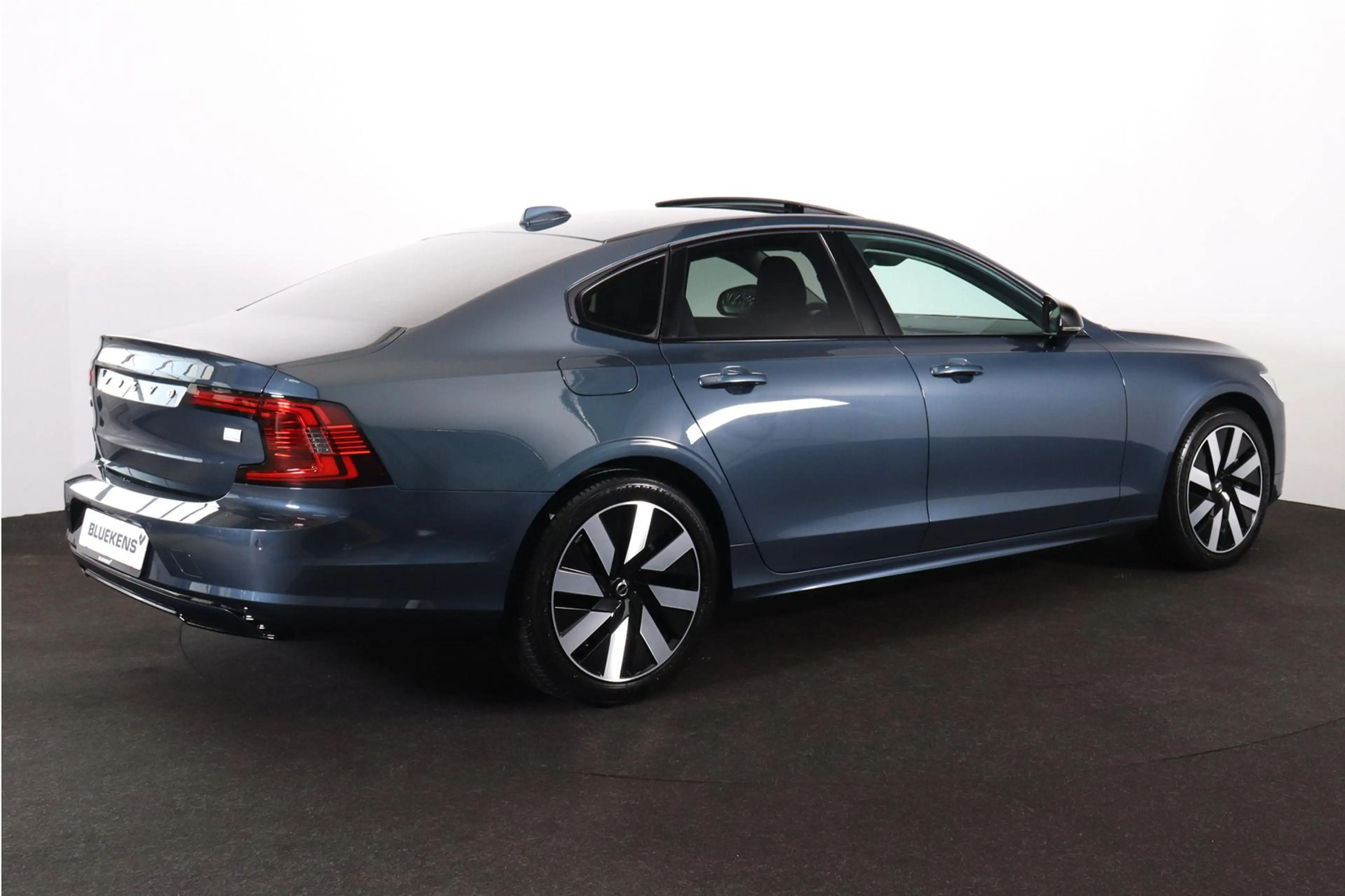 Volvo S90 T8 AWD Plus Dark - Schuif/kanteldak - IntelliSafe — photo 5