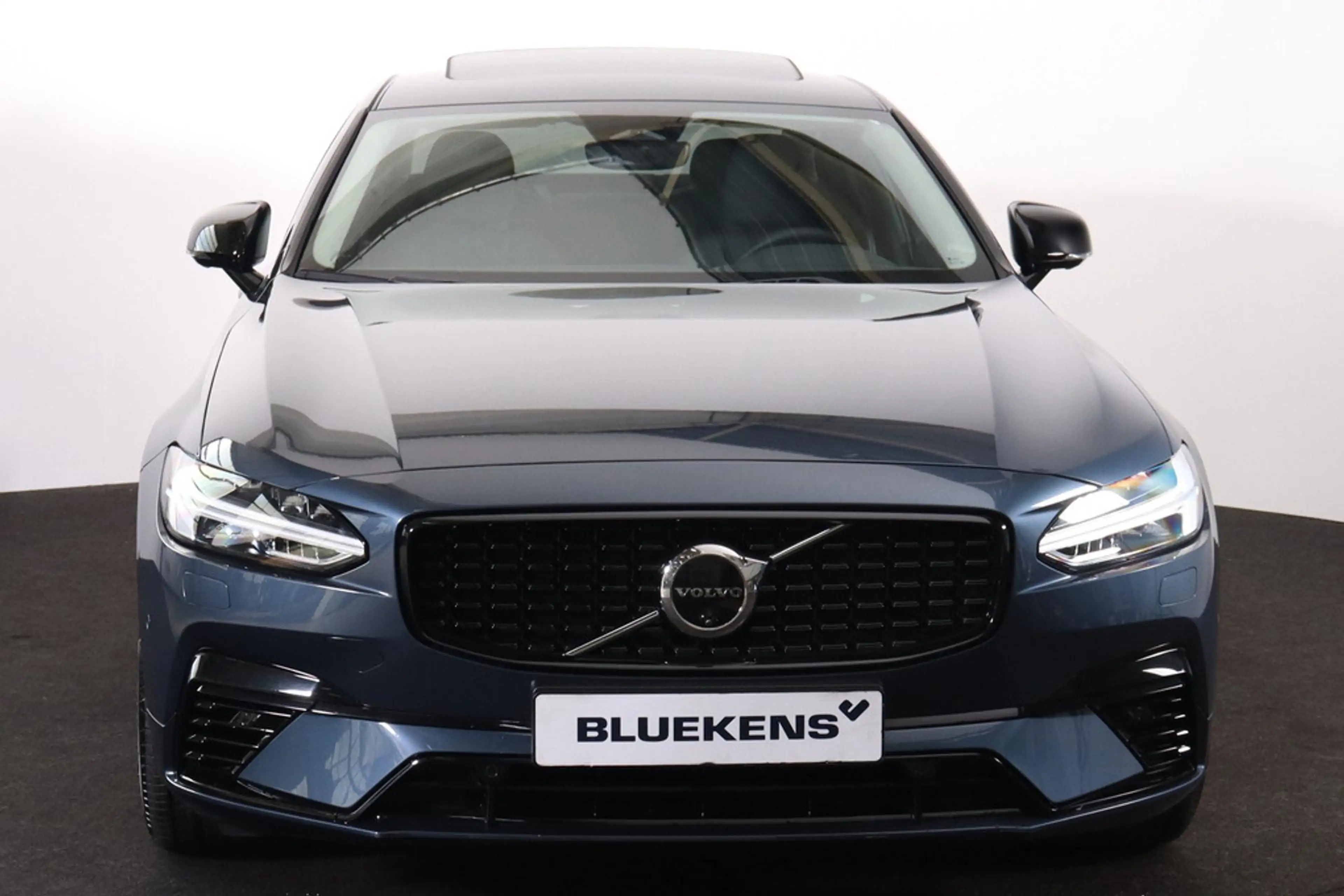 Volvo S90 T8 AWD Plus Dark - Schuif/kanteldak - IntelliSafe — photo 2