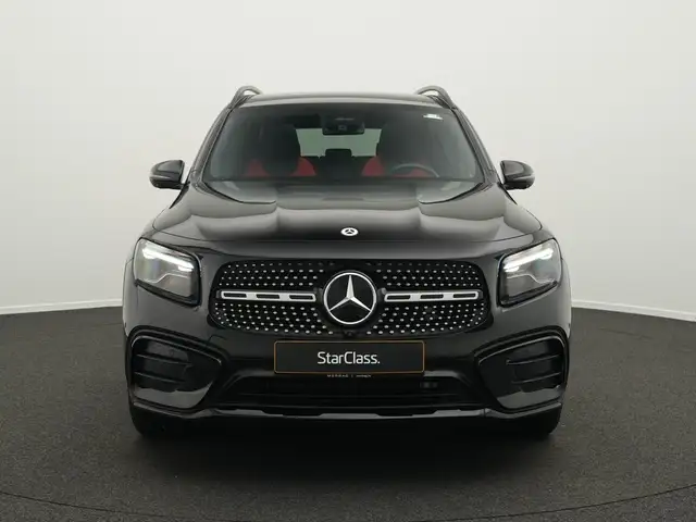 Mercedes-Benz GLB view 2