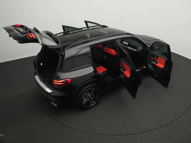 Mercedes-Benz GLB view 15