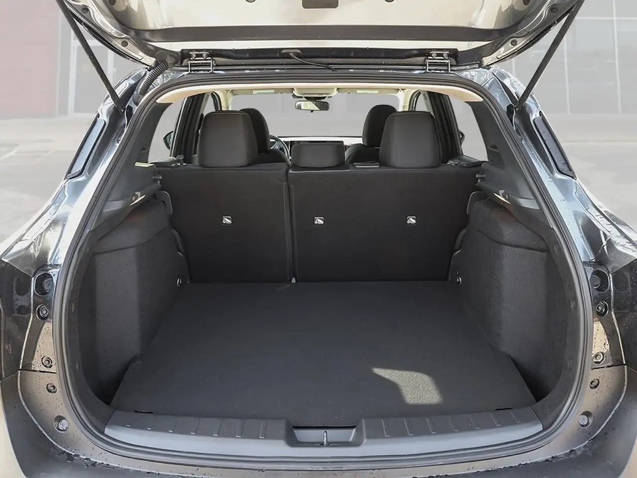 Nissan Kicks снимка Nissan Kicks