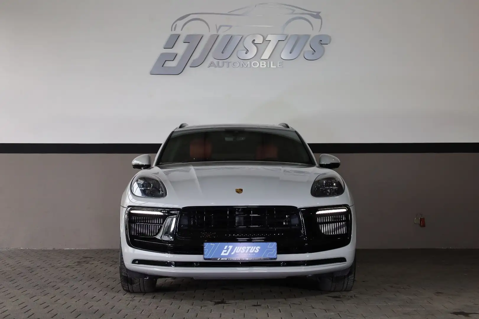 Porsche Macan GTS/PANO/4xSHZ/AIRMATIC/BOSÉ/TTW/APPLE/R21 Gris - 2