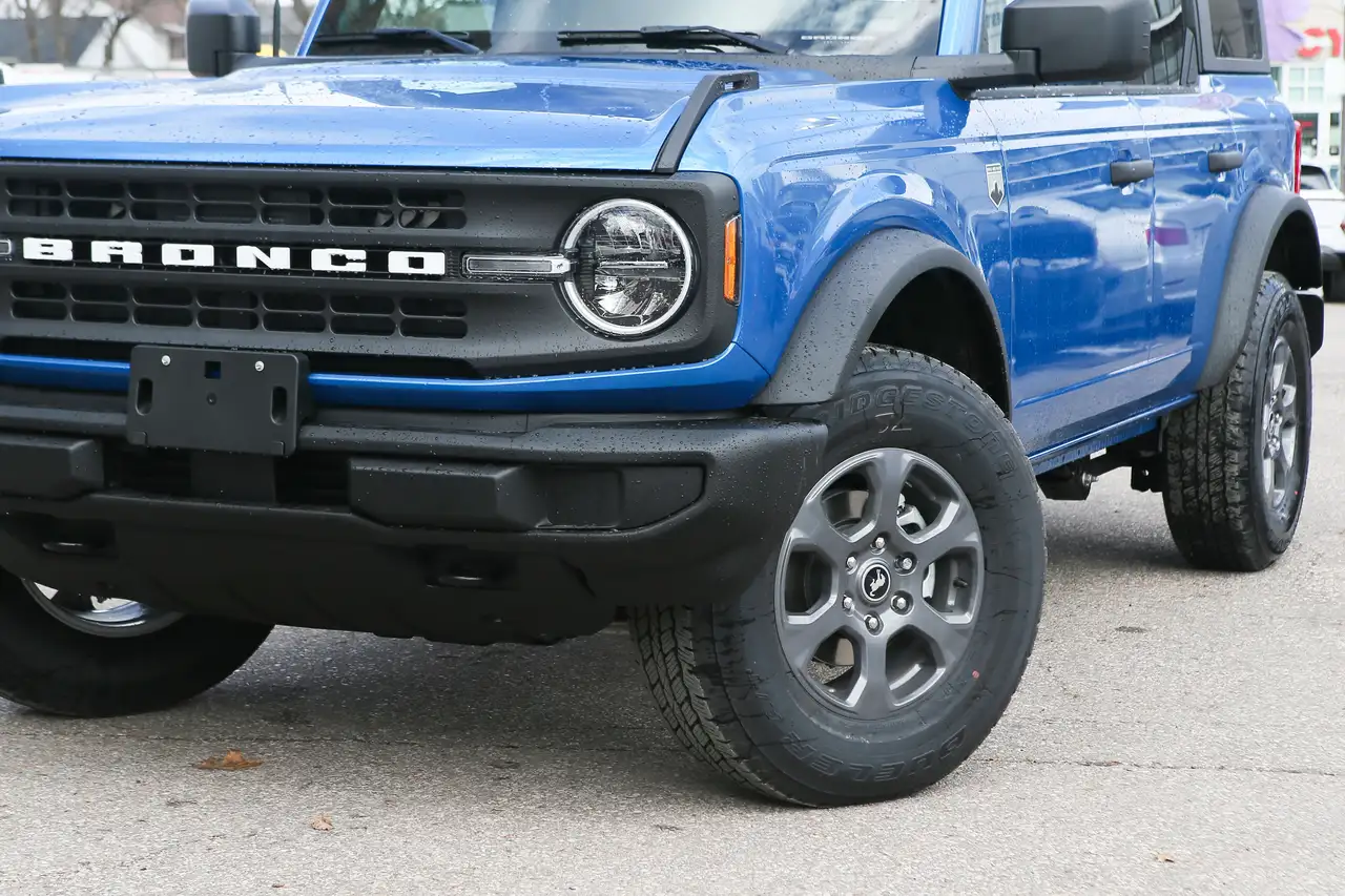 Ford Bronco снимка Ford Bronco