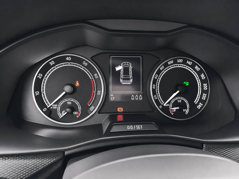 Skoda Kamiq Style 1.0TSI 110PS Tempomat PDC Kamera LED 16" Alu — photo 14