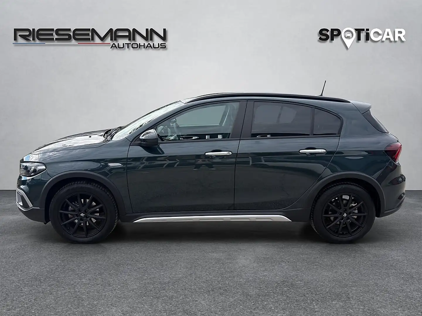Fiat Tipo Hybrid 130 eDCT7 Cross Grau - 2